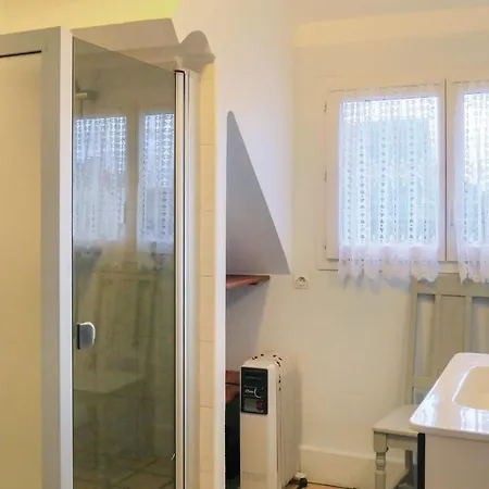 Gorgeous In With Kitchen 別荘 Quinéville